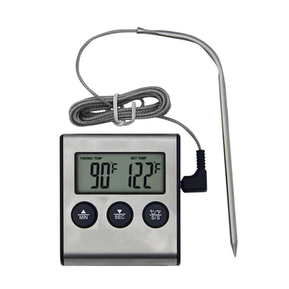 Vorderansicht des digitalen Alphinea-Kochthermometers mit LCD-Anzeige und hitzebeständiger Edelstahlsonde.