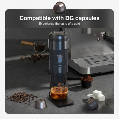 La cafetière portable Alphinea, compatible avec les capsules Dolce Gusto, prépare un espresso frais dans une tasse en verre.