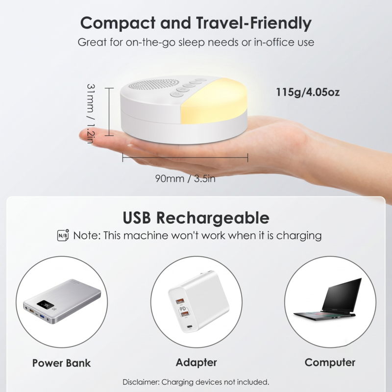 Une main tenant la machine à bruit blanc Alphinea, compacte et facile à transporter, mettant en évidence sa compatibilité avec les batteries externes, les adaptateurs et les ordinateurs, grâce à un système de recharge USB.